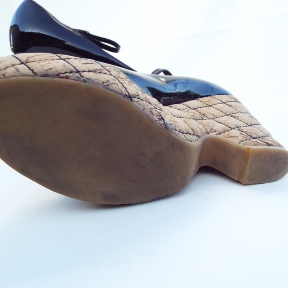 Chanel Quilted Patent Leather CC Wedge Pumps - Picture 5 of 8